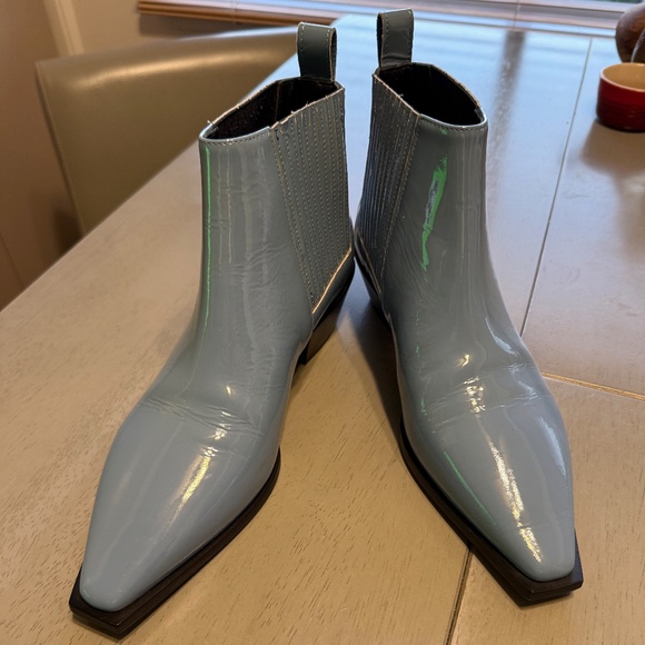 AEYDE - new! (38) Periwinkle Lt Blue Patent Leather Booties - Picture 1 of 8